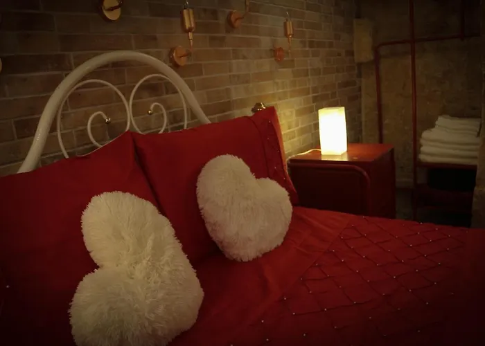 Malta's Naughtiest Cabaret Lejlighed