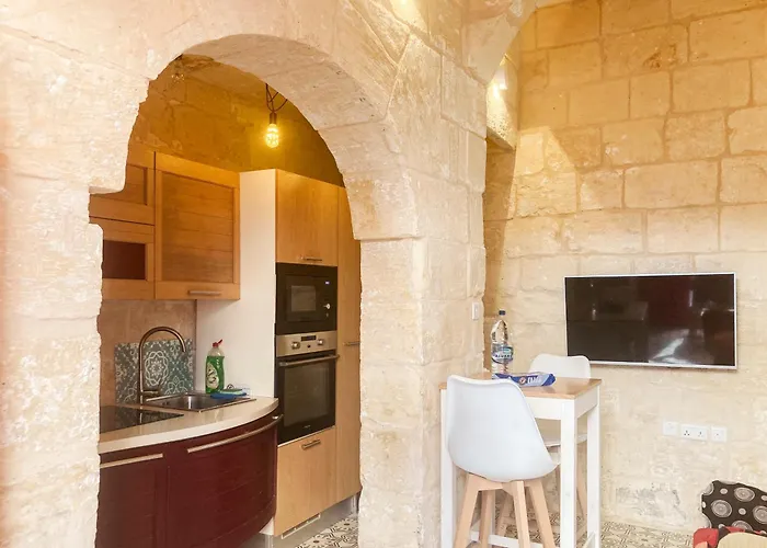 Malta's Naughtiest Cabaret *