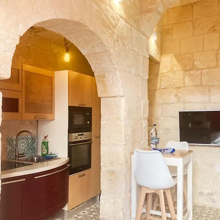 Malta's Naughtiest Cabaret *