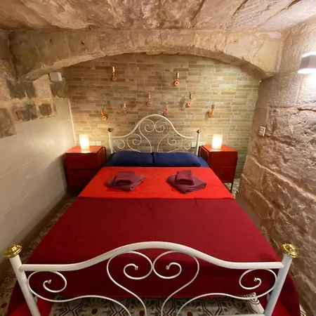 Apartment Malta's Naughtiest Cabaret Il-Furjana