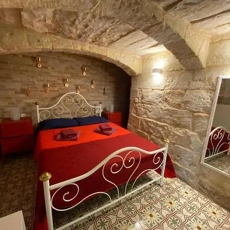 Malta's Naughtiest Cabaret Near Valletta *