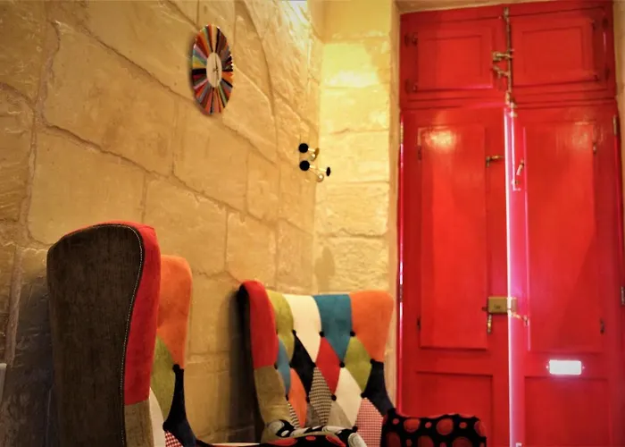 Malta's Naughtiest Cabaret *