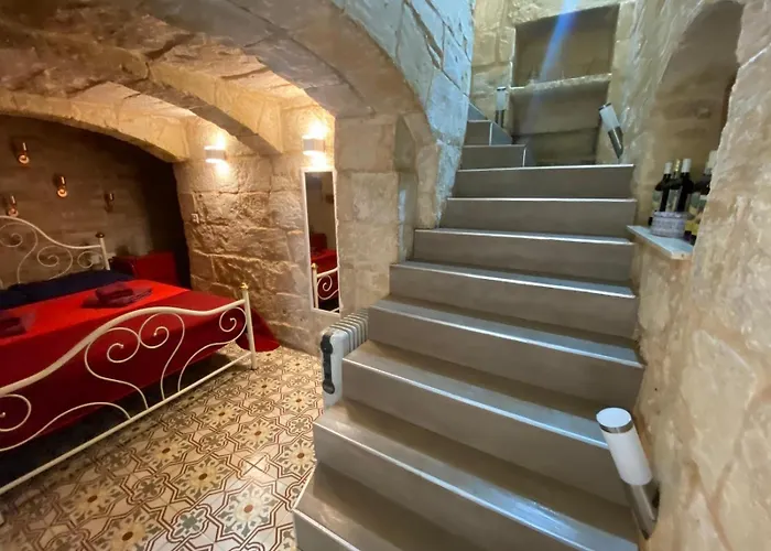 Malta's Naughtiest Cabaret アパート フロリアーナ